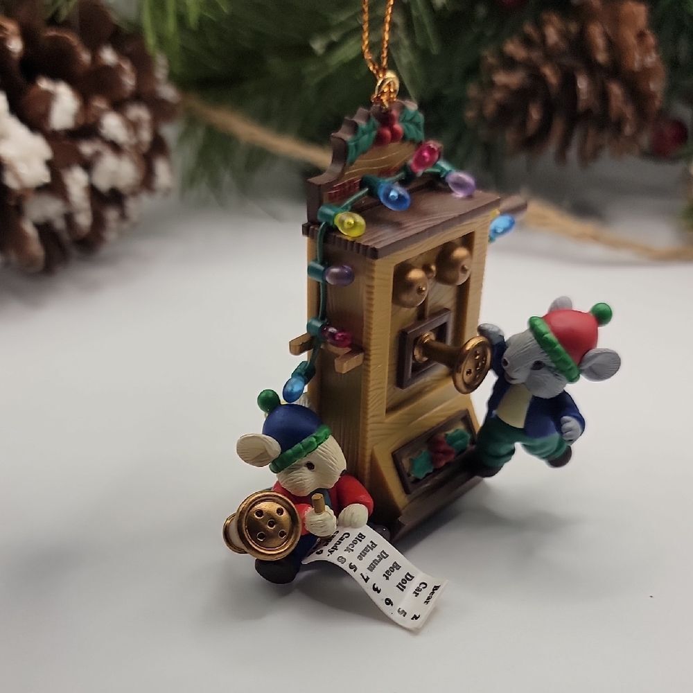 Christmas Ornament Westmar 1996 "Calling Home For Christmas"